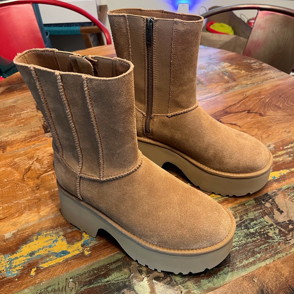 New UGG Classic Twin Seam New Heights Boots